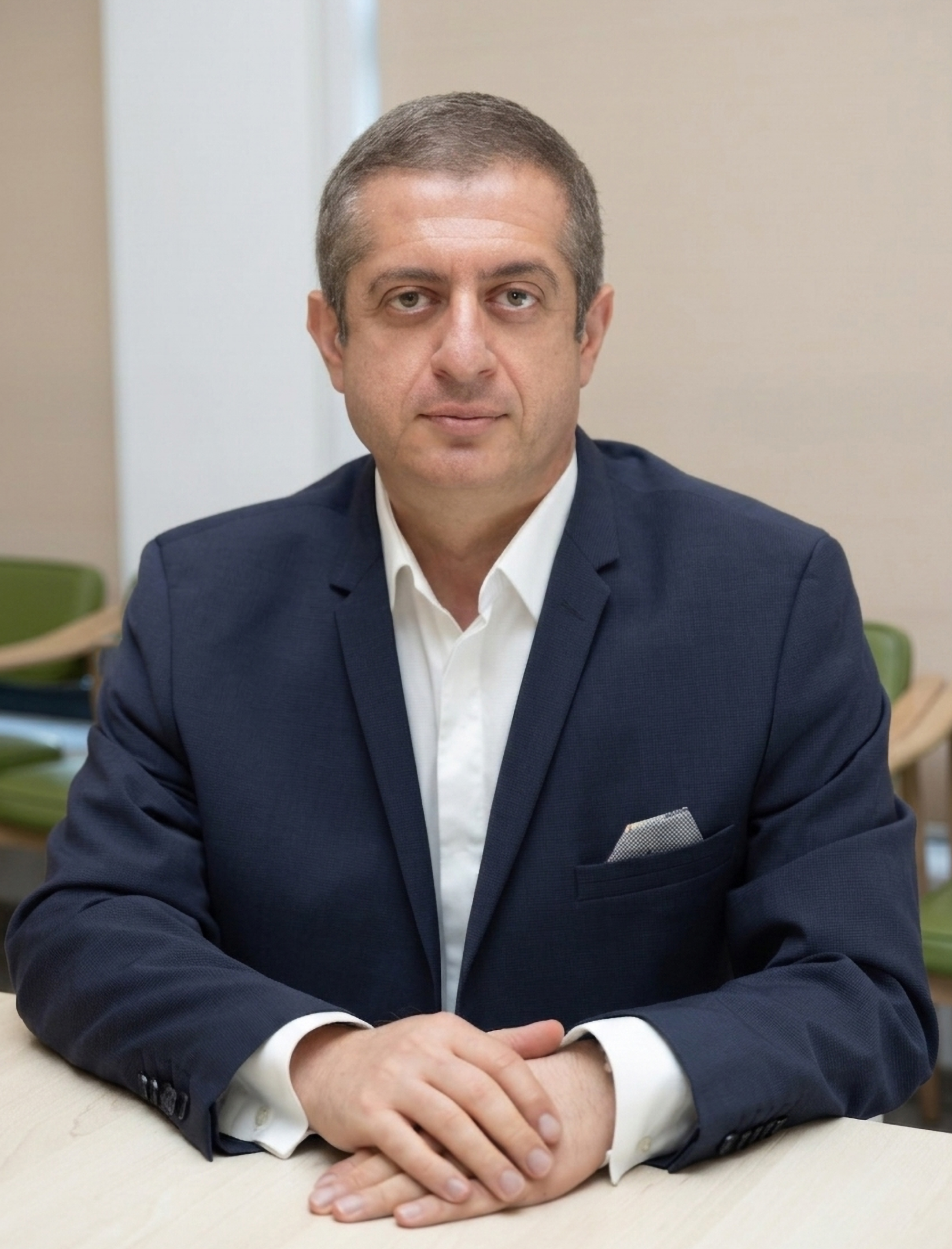 Nelson Zuloyan